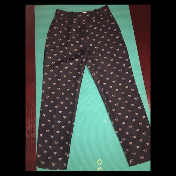 Gold bubble bee Flyer - Picture 4 of 4